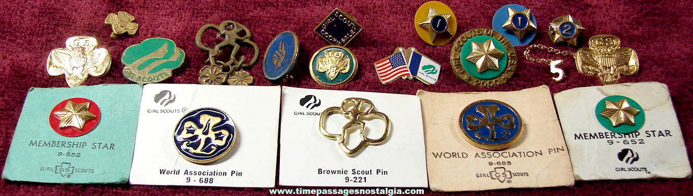 (18) Different Old Girl Scout Jewelry Pins