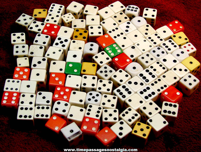(100) Miscellaneous Gambling Toy or Game Dice