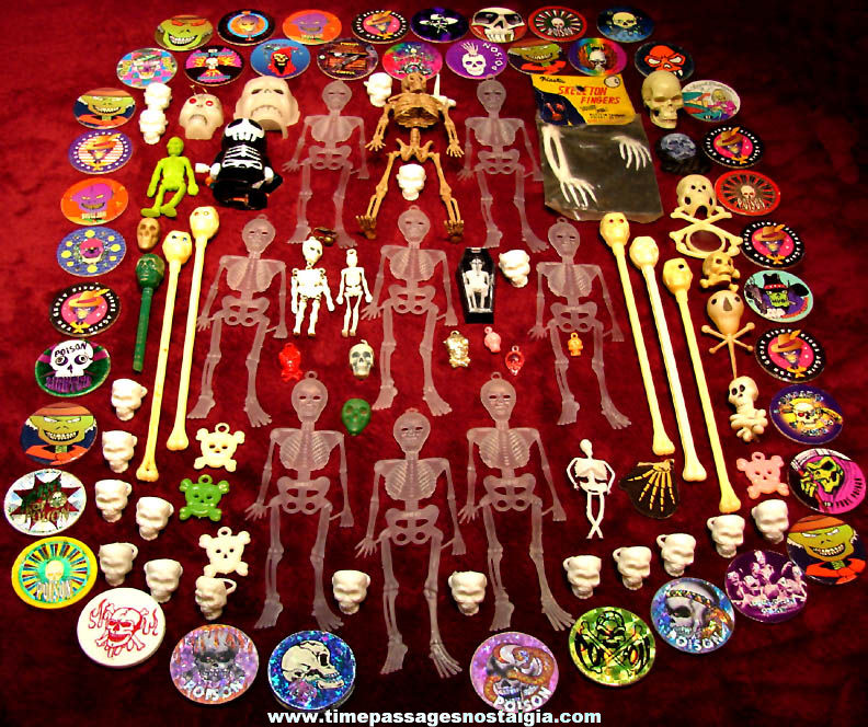 (105) Small Skeleton and Skull Related Novelty Items