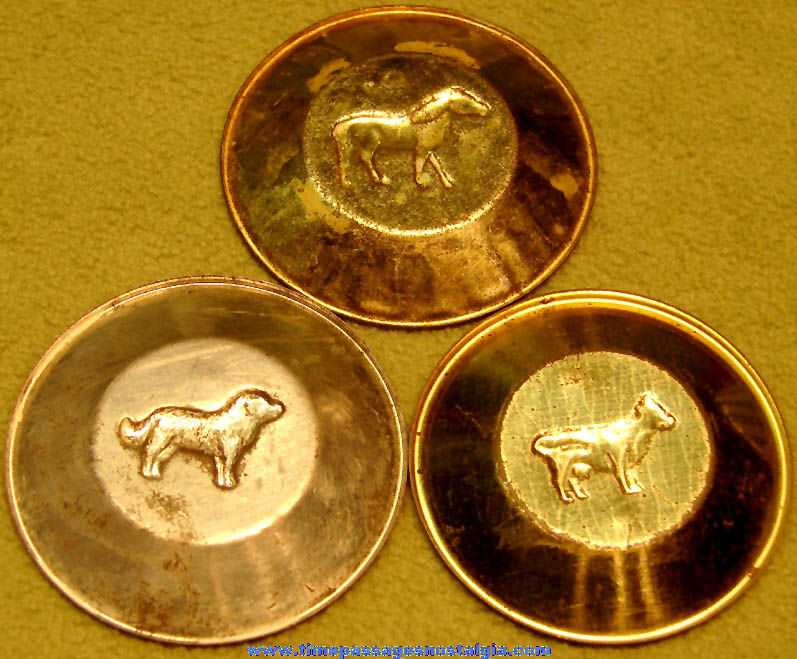 (3) Different Old Cracker Jack Pop Corn Confection Miniature Embossed Tin Toy Animal Plate Prizes