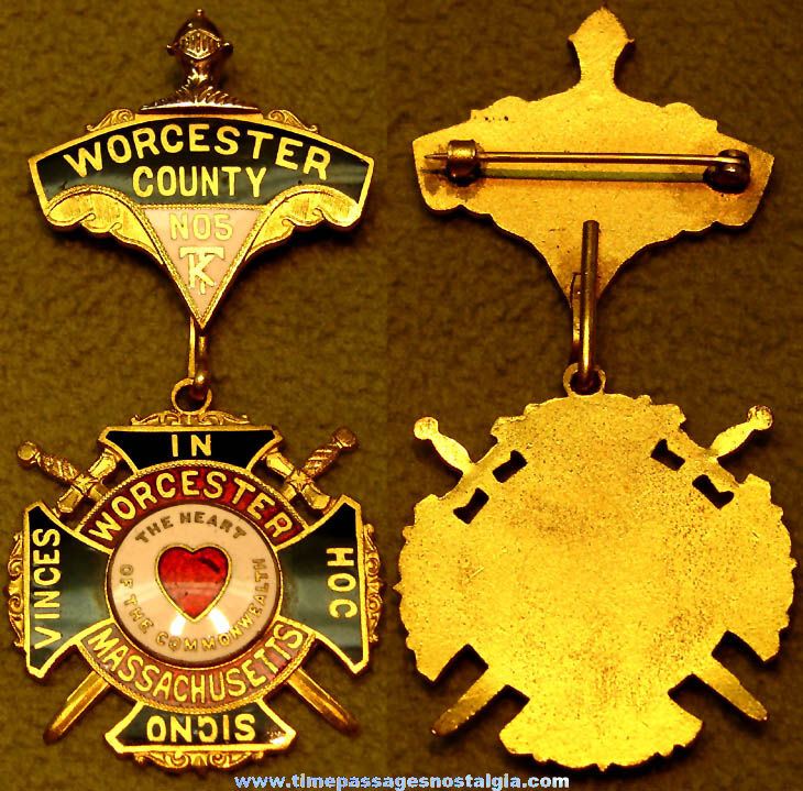 Old Enameled Metal Knights Templar Fraternal Medal or Badge
