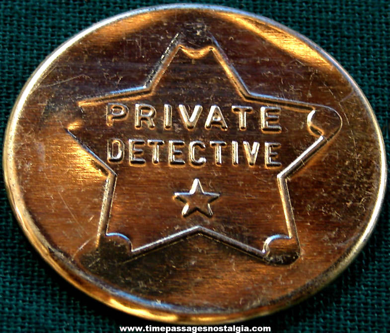 1945 Cracker Jack Pop Corn Confection Private Detective Embossed Tin Novelty Toy Prize Badge