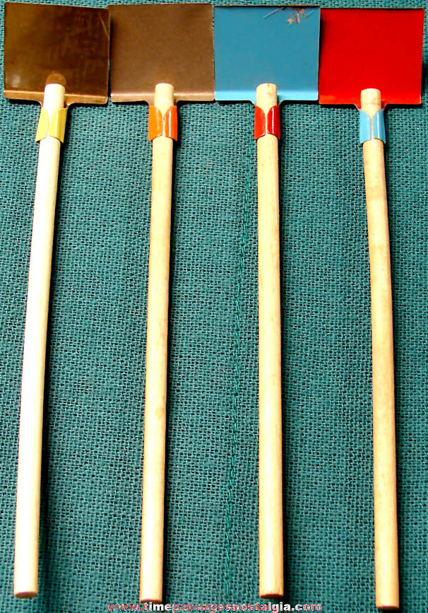 (4) 1930s Cracker Jack Pop Corn Confection Toy Prize Tin & Wood Garden Hoe Tools