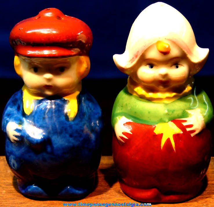 Old Porcelain or Ceramic Dutch Girl & Boy Occupied Japan Salt & Pepper Shaker Figure Set