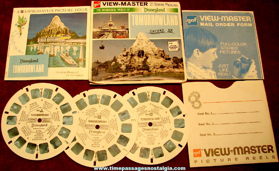 Old Walt Disney Disneyland Tomorrowland Theme Park View Master Packet