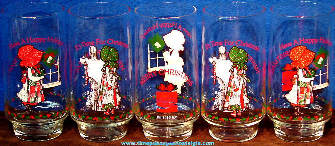 (5) 1983 Holly Hobbie Character Coca Cola Limited Edition Advertising Premium Christmas Drink Glasses