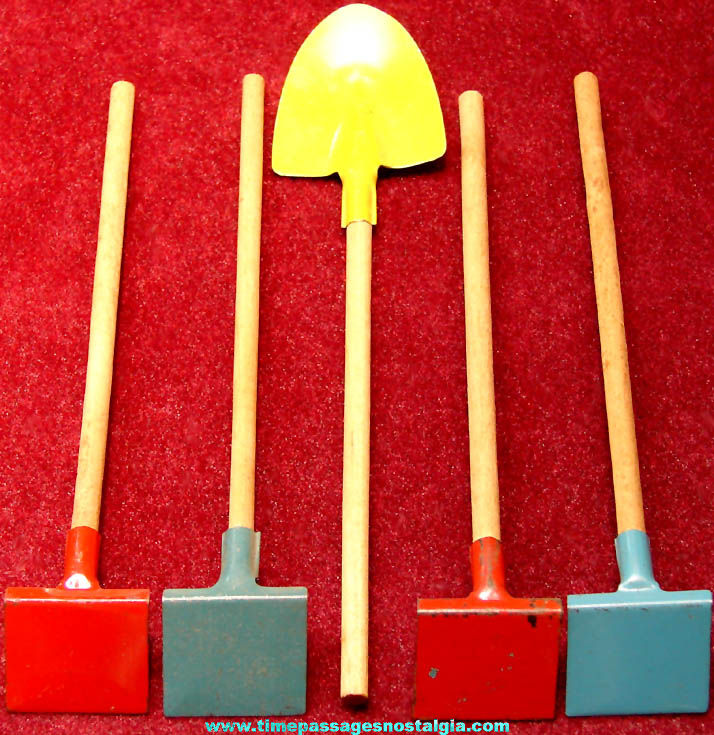 (5) 1930s Cracker Jack Pop Corn Confection Toy Prize Tin & Wood Garden Shovel & Hoe Tools
