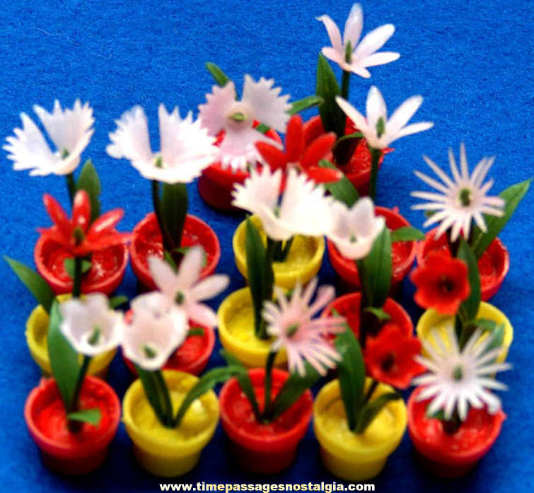 (17) Old Gum Ball Machine Miniature Prize Potted Flowers