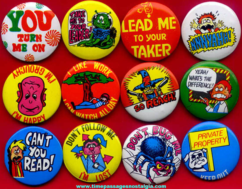 (12) Different Colorful Old Unused Novelty Gum Ball Machine Prize Pin Back Buttons With Sayings