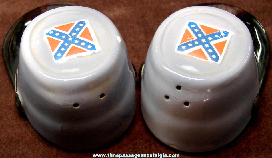 Old Confederate Army Soldier Hat Ceramic or Porcelain Salt & Pepper Shaker Set