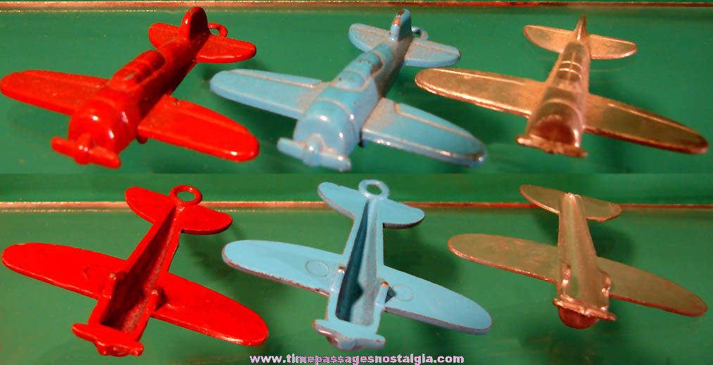 (3) Matching Old Cracker Jack Pop Corn Confection Miniature Pot Metal or Lead Toy Prize Military Fighter Planes