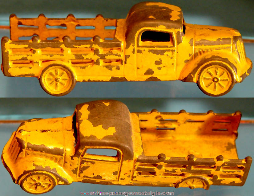 Old Cracker Jack Pop Corn Confection Miniature Pot Metal or Lead Toy Rack Body Delivery Truck