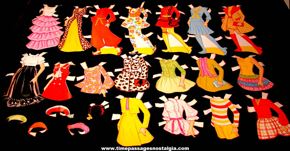 Colorful Boxed 1971  1974 Mattel Barbie Whitman Paper Doll Figures with (40) Paper Clothing Items