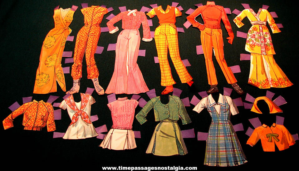 Colorful Boxed 1971  1974 Mattel Barbie Whitman Paper Doll Figures with (40) Paper Clothing Items