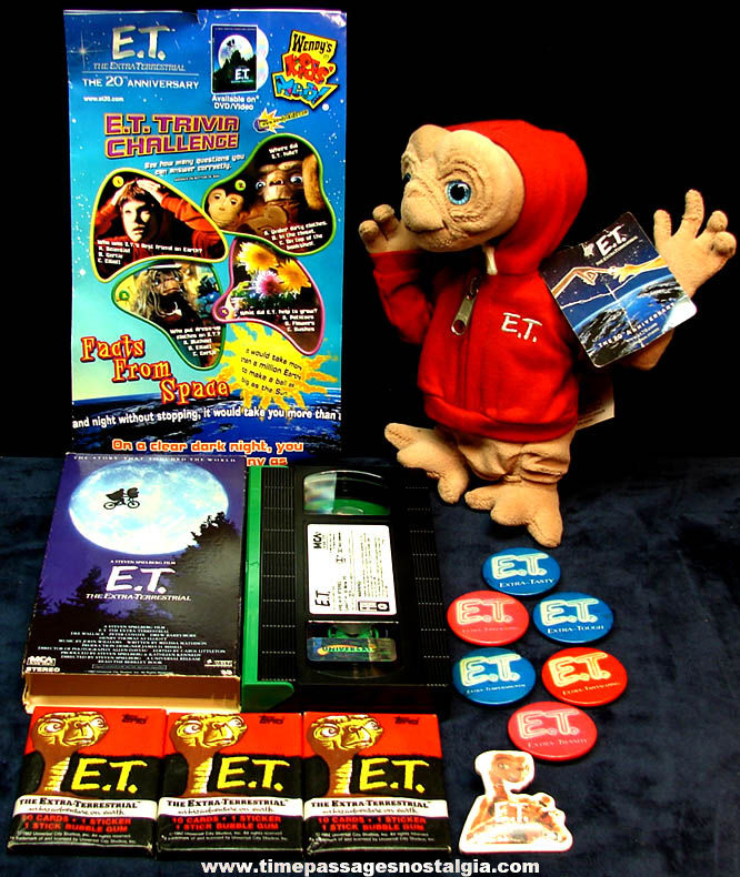 (13) Old E.T. The Extra Terrestrial Space Alien Movie Character Items