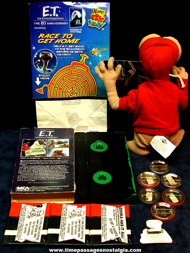 (13) Old E.T. The Extra Terrestrial Space Alien Movie Character Items