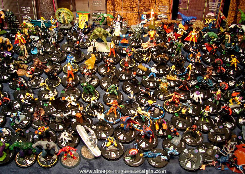 Large Collection of Super Hero & Villain Comic Book Character Miniature Game Piece Figures and Maps