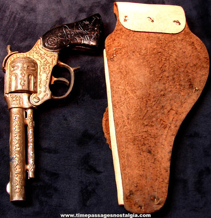Old Hopalong Cassidy William Boyd Cowboy Hero Character Toy Wyandotte Revolver Gun & Holster