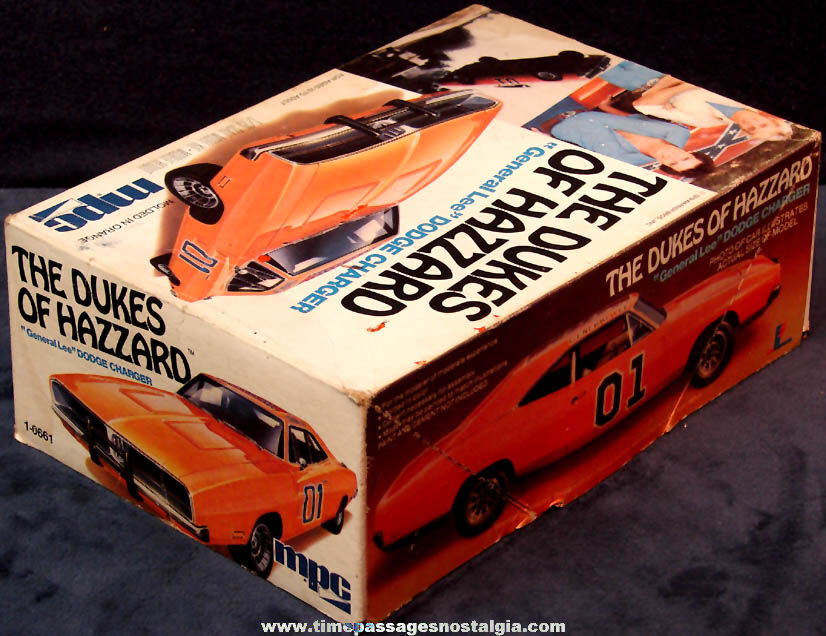 (11) Small Old Dukes of Hazzard Television Show Items