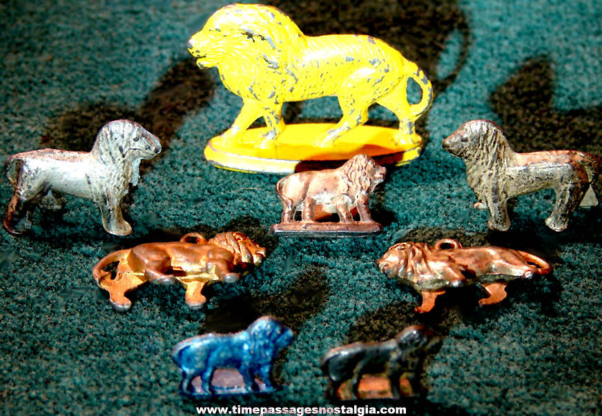 (8) Old Cracker Jack Pop Corn Confection Pot Metal or Lead Toy Prize Lion Animal Figures Lapel Stud Button & Charms