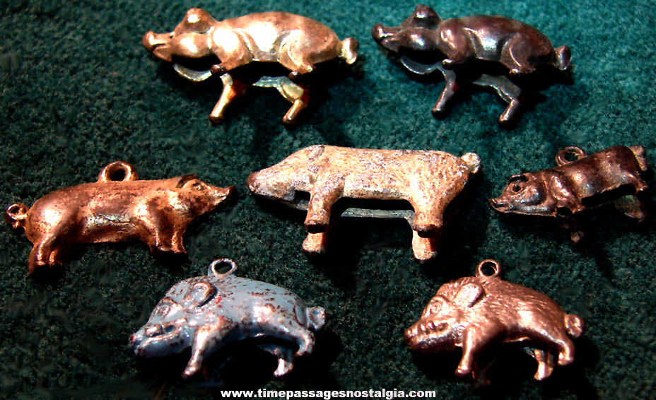 (7) Old Cracker Jack Pop Corn Confection Pot Metal or Lead Toy Prize Pig or Hog Animal Figures & Charms