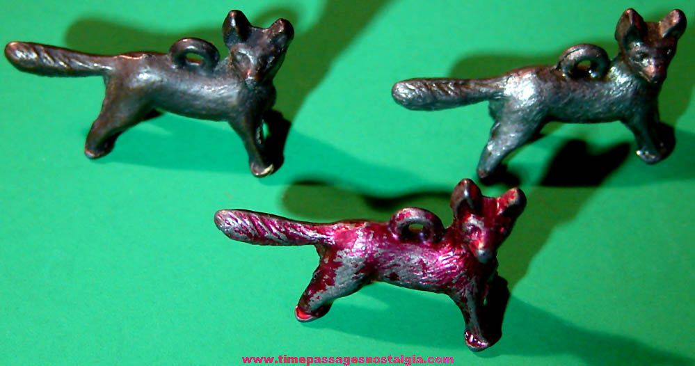 (3) Old Cracker Jack Pop Corn Confection Pot Metal or Lead Toy Prize Fox Animal Figure Charms