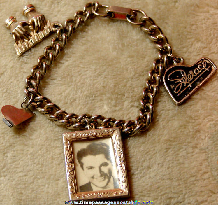 Old Metal Liberace Singer Musician Souvenir Jewelry Charm Bracelet