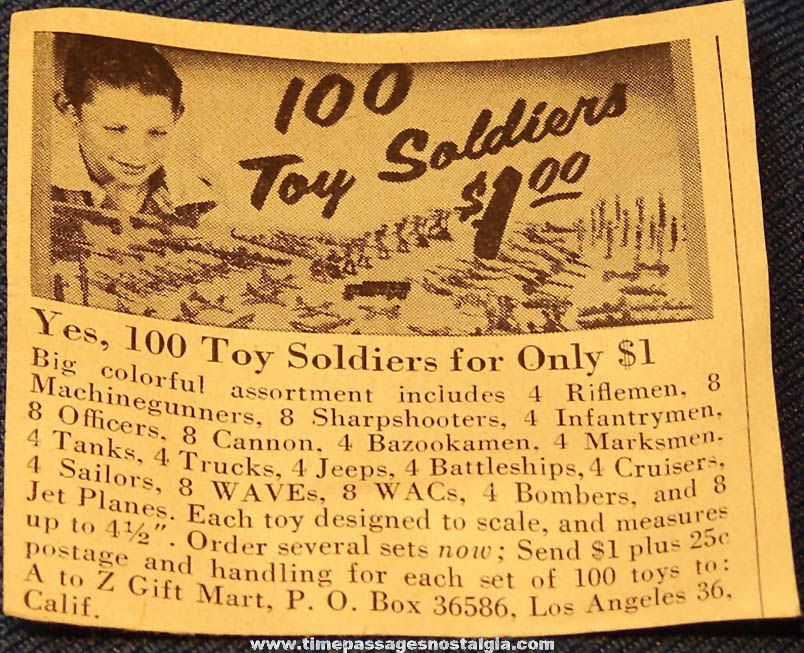 (100) Old Toy Soldiers Plastic Play Set Figures With Foot Locker Box & Advertisement