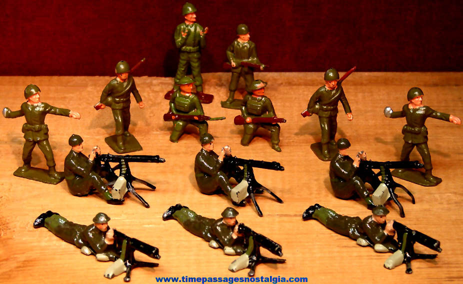 (14) Various Old Painted Lead Metal Play Set U.S. Army Soldier Figures (14) Various Old Painted Lead Metal Play Set U.S. Army Soldier Figures