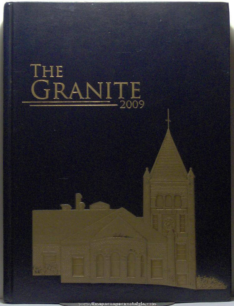 2009 University of New Hampshire Yearbook (Granite)