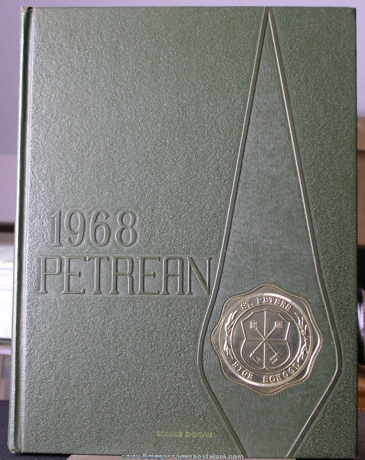 1968 St. Peter High School Yearbook (Petrean)